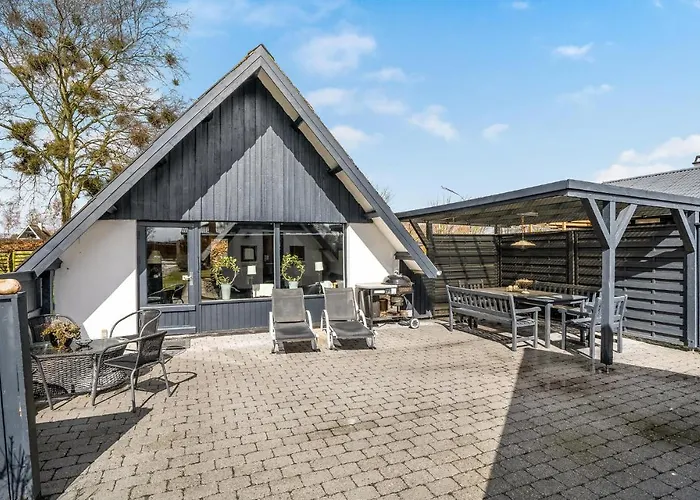 3 Bedroom Awesome In Sydals *